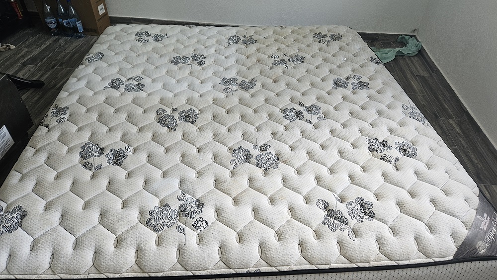 Saltea după curățarea profesională CleanSpot Oradea